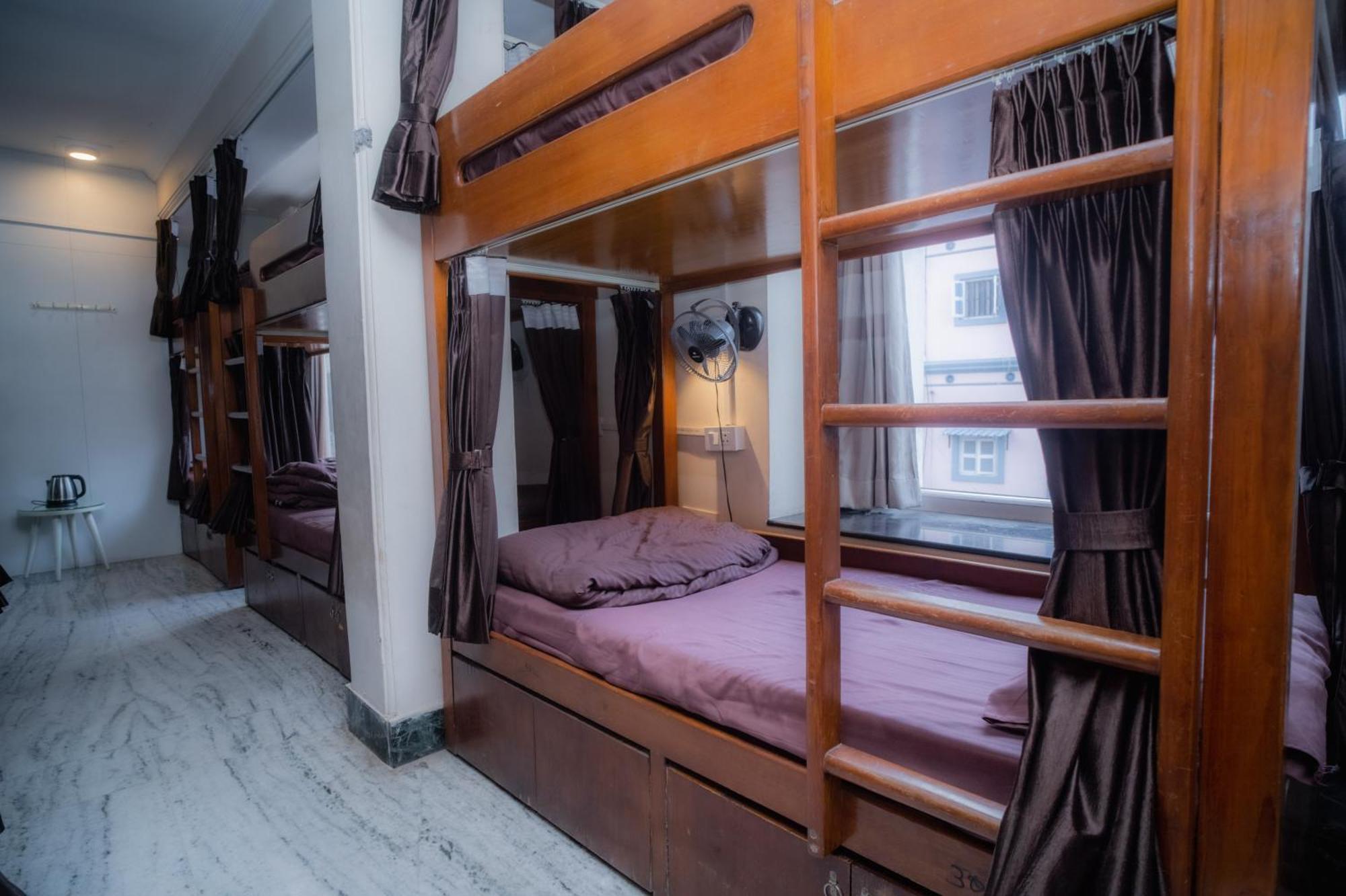 Pearl Courtyard Dormitory Varanasi Dış mekan fotoğraf