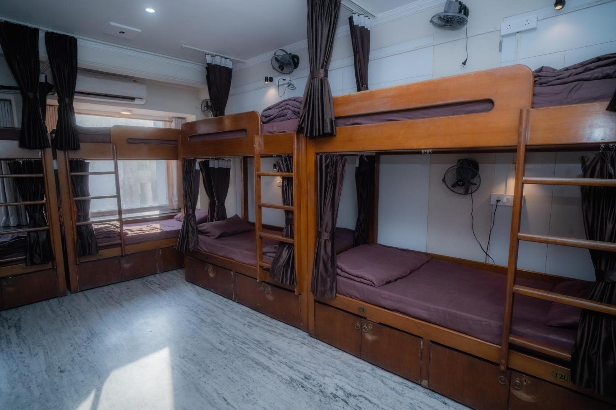 Pearl Courtyard Dormitory Varanasi Dış mekan fotoğraf