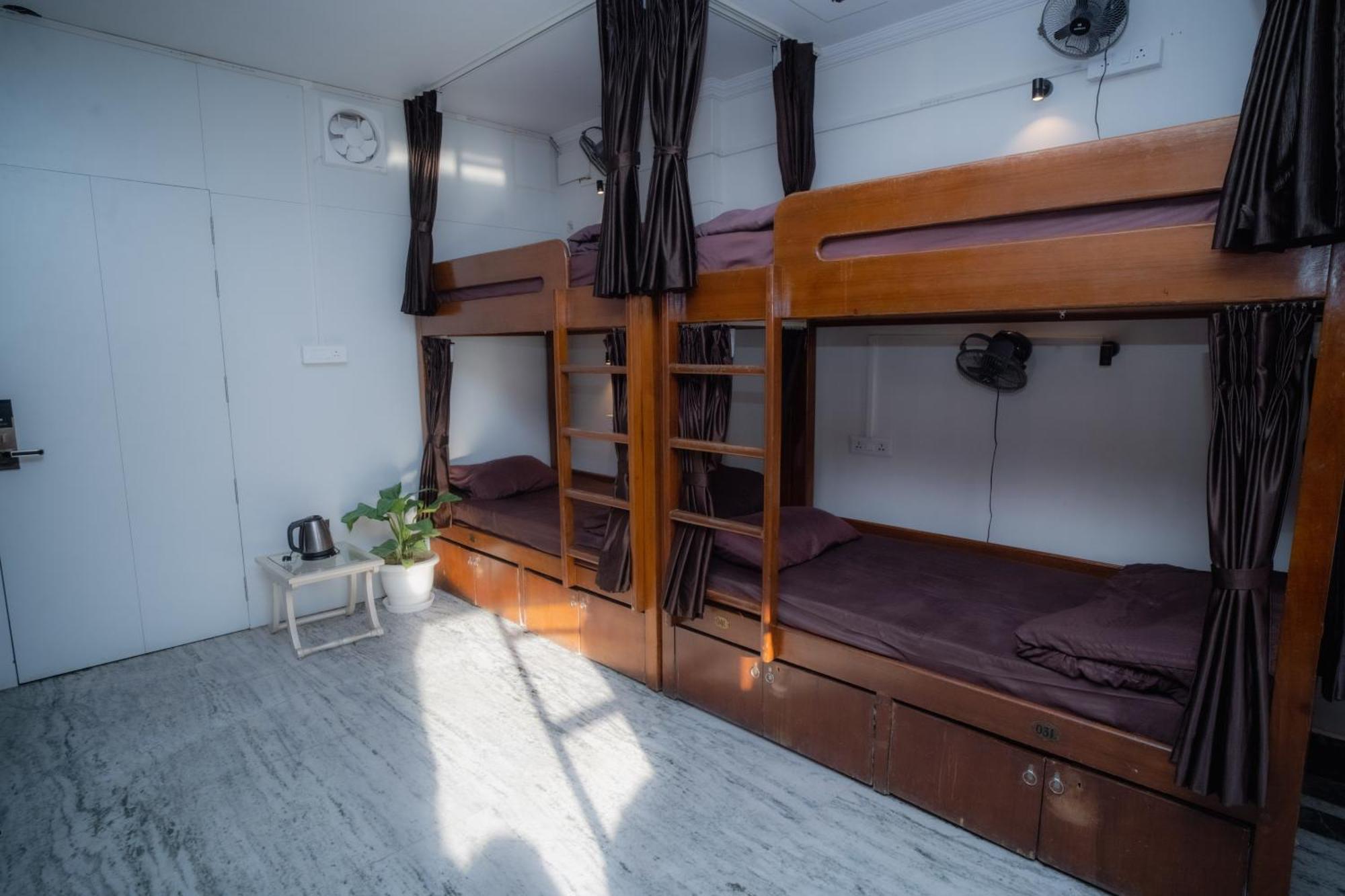 Pearl Courtyard Dormitory Varanasi Dış mekan fotoğraf