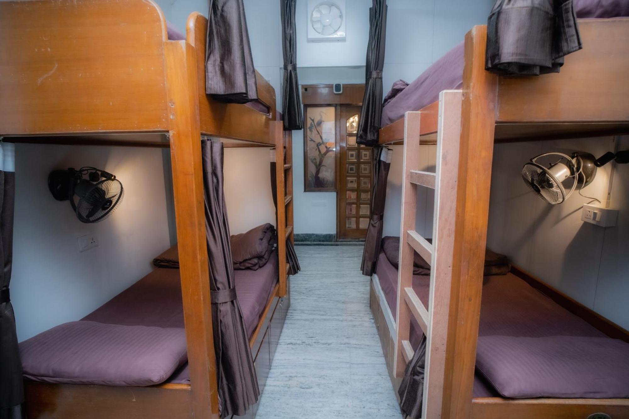 Pearl Courtyard Dormitory Varanasi Dış mekan fotoğraf