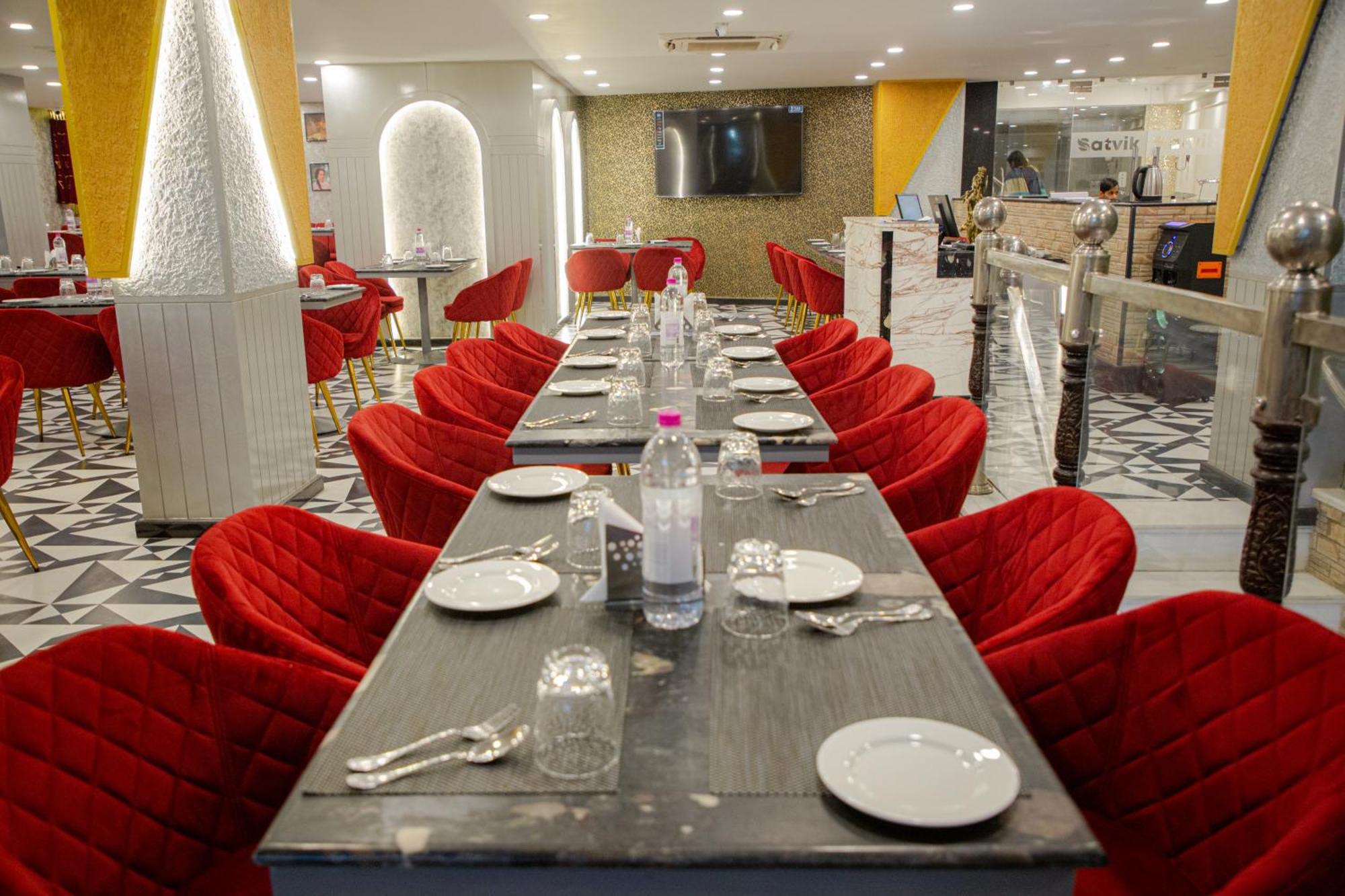 Pearl Courtyard Dormitory Varanasi Dış mekan fotoğraf